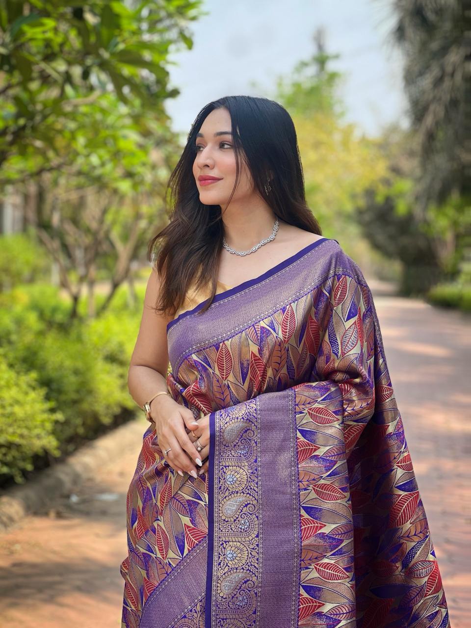 Women's Luxurious Pista Green & Pink Art Silk Saree with Intricate Leaf Weave & Broad Zari Border â Ideal for Festive & Wedding Occasions - Purple