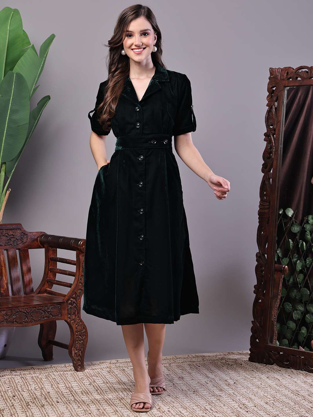Women's Black Velvet Solid Printed Shirt Midi Dress with Belt - L