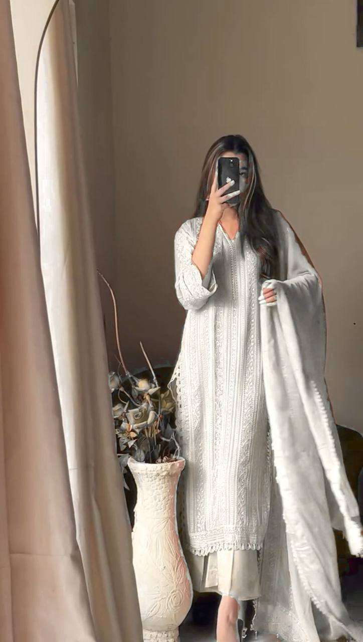 Women's Chinon Silk with Cotton Thread Embroidery Straight Kurti With Pant and Dupatta set - white, L
