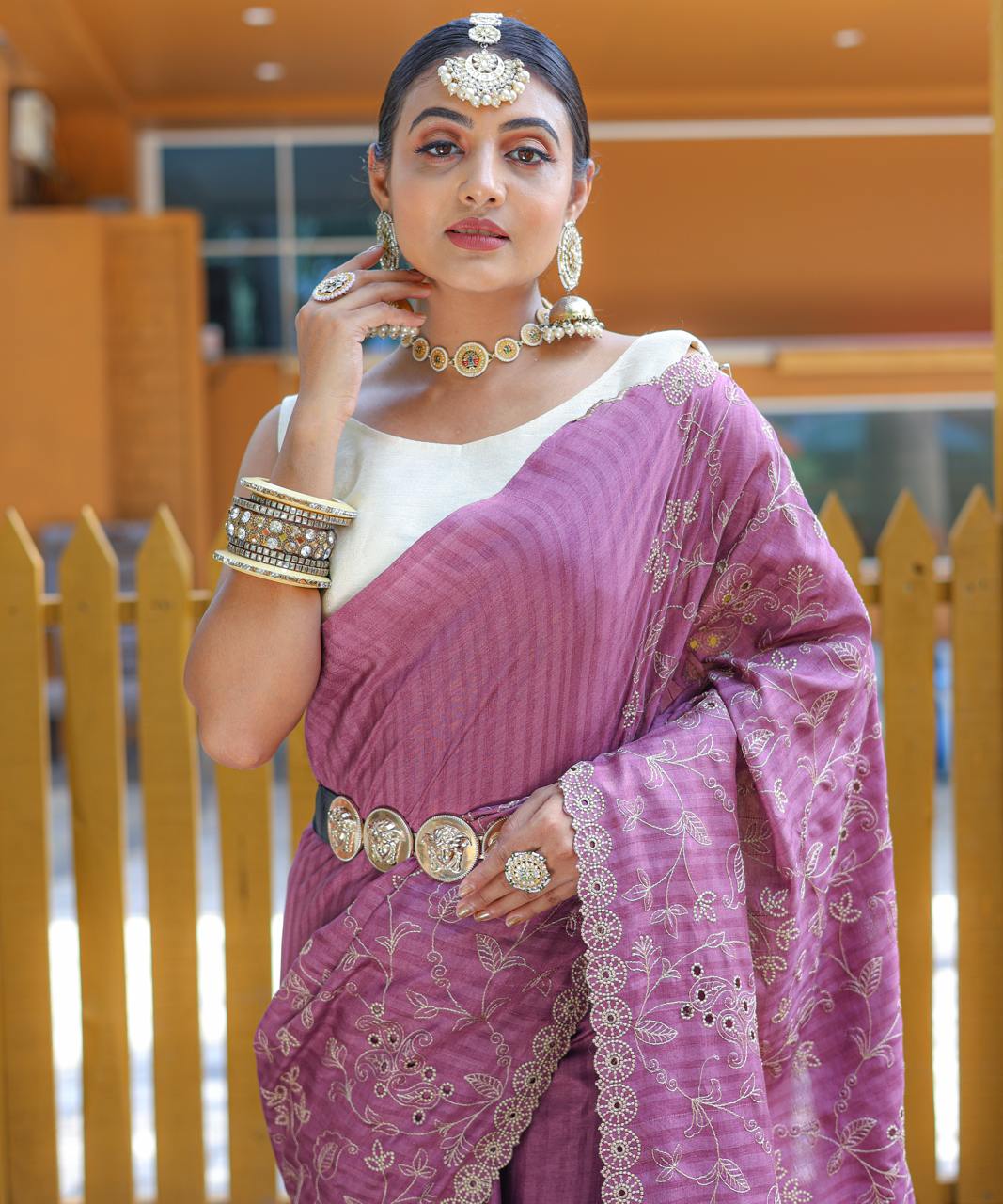 Women's Royal Prussian Blue Georgette Saree with Intricate Silver Thread & Mirror Work Embroidery â Perfect for Festive & Wedding Celebrations - Mauve/Lavender