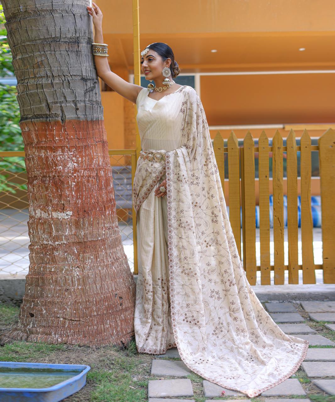 Women's Royal Prussian Blue Georgette Saree with Intricate Silver Thread & Mirror Work Embroidery â Perfect for Festive & Wedding Celebrations - Cream/Off-White